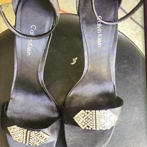 Heels - Picture 5 of 9